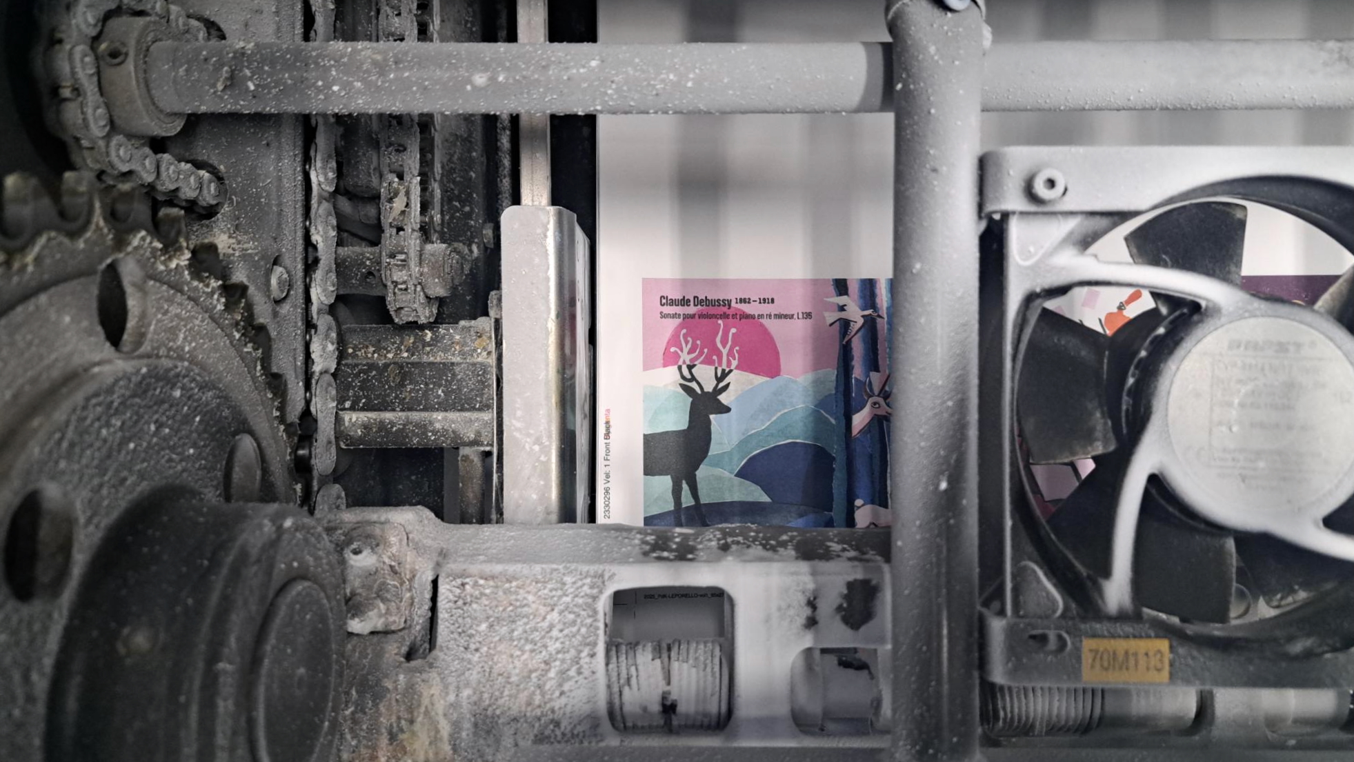 Leporello vol. 1 — Debussy & Britten Illustraties: Olivia Ettema Vormgeving: Anke Boeren Opnames: Pieter de Koe (cello) & Rik Kuppen (piano) Opnameleiding en mix: Lilita Dunska